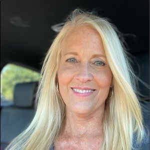 Meet your Posher, Cheryl